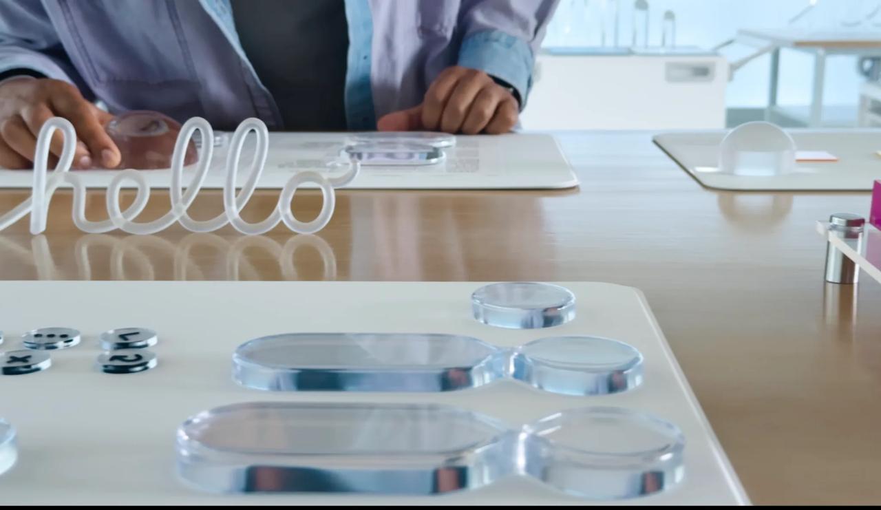 [Guida iPhone] Come ridurre la trasparenza del Liquid Glass in iOS 26