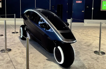 veicolo elettrico TRINITY