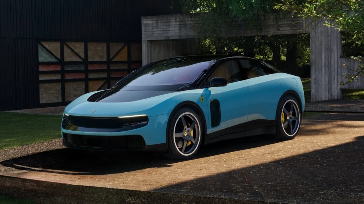 Ferrari Luce