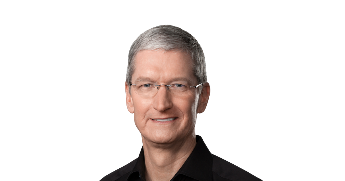 Tim Cook e l’UE si parlano: incontro “costruttivo” sul blocco di Siri AI in Europa