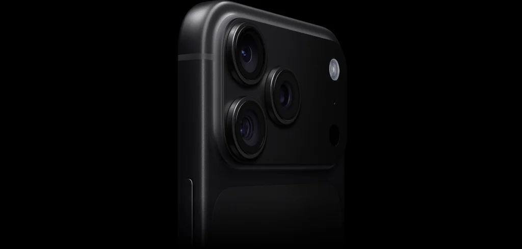 iPhone 18 PRO: Immagine closeup di un iPhone 18 PRO con apertura variabile e supporto all'Apple Reference Image.