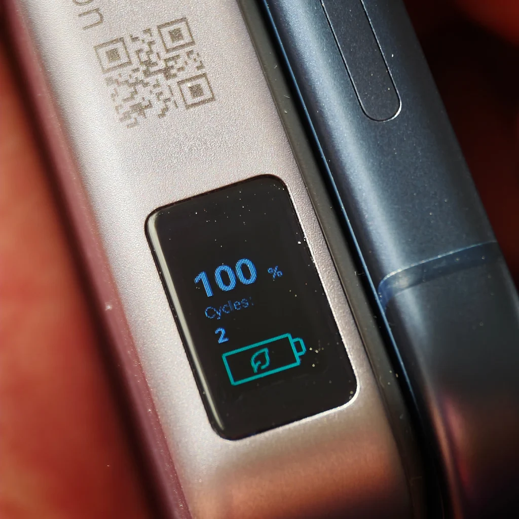 Carica residua e numero di cicli effettuati per lo UGREEN MagFlow Pro Magnetic Power Bank 10000mAh 25W