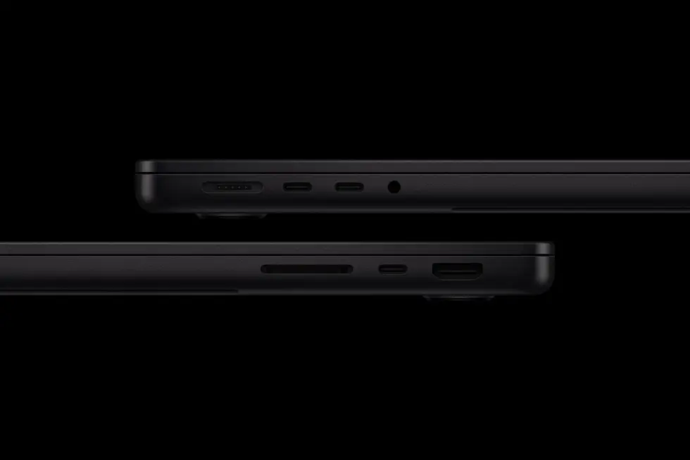 Di profilo, il MacBook Pro M6 è identico ai modelli precedenti